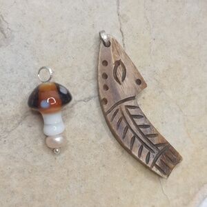 Vintage Sterling silver carved bull horn & glass mushroom fertility pendant lot
